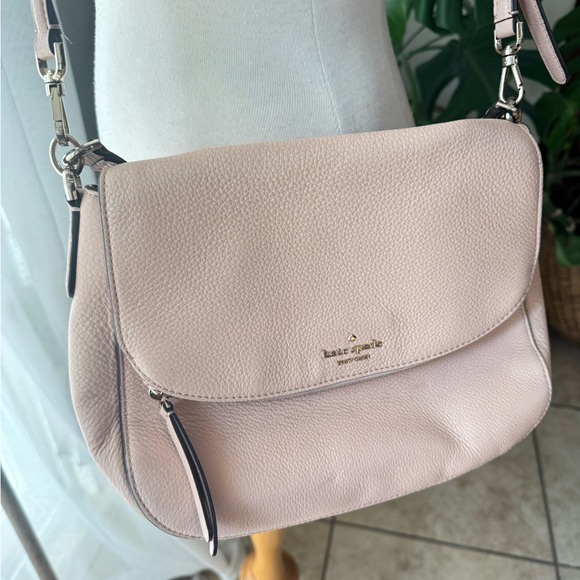 Kate Spade New York Pebbled Leather Flap Crossbody Saddle Bag Pink - Picture 2 of 8